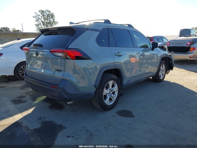 2T3W1RFVXMW181317 Toyota Rav4 Xle