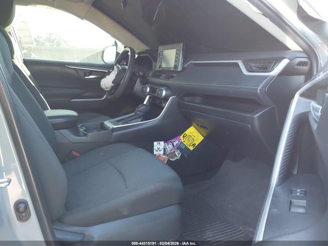 2T3W1RFVXMW181317 Toyota Rav4 Xle