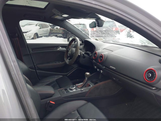 2020 AUDI RS 3 WUABWGFF2LA904560 Photo 4