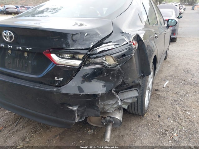 Toyota CAMRY LE 2023 4T1C11AK7PU181175 Image 6