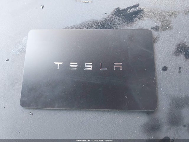 2023 TESLA MODEL Y 7SAYGDEE0PA098551 Photo 10