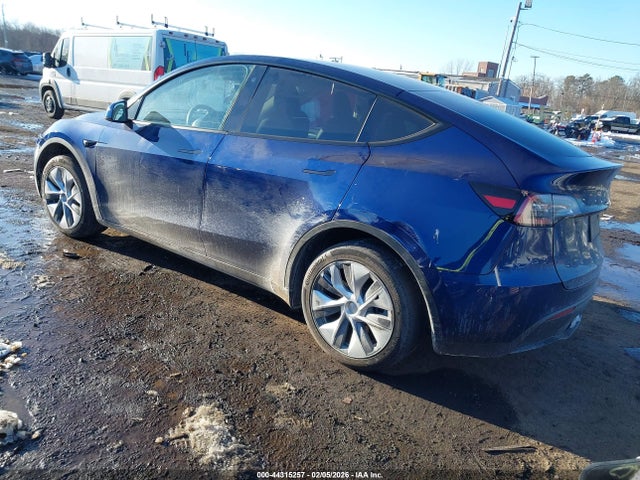 2023 TESLA MODEL Y 7SAYGDEE0PA098551 Photo 2