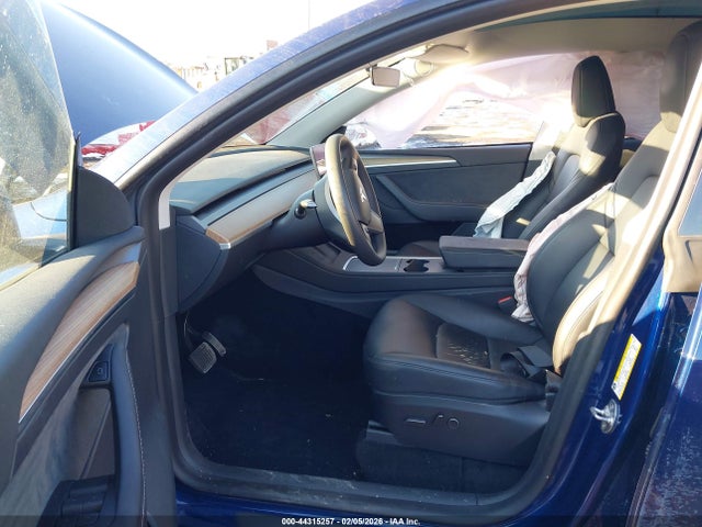 2023 TESLA MODEL Y 7SAYGDEE0PA098551 Photo 4