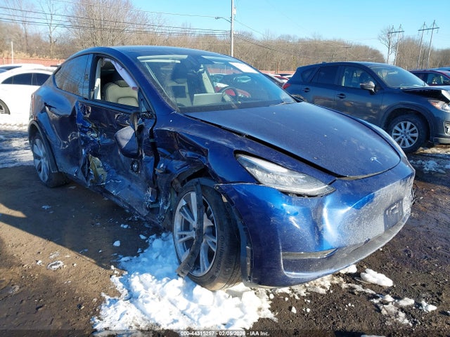 2023 TESLA MODEL Y 7SAYGDEE0PA098551 Photo 5