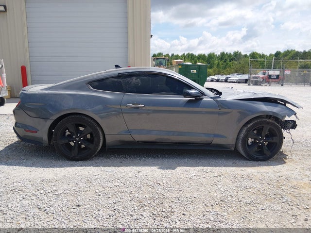 Ford Mustang Ecoboost Premium Fastback 2022 1FA6P8TH1N5128012 Image 13