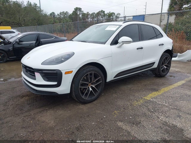 2022 PORSCHE MACAN WP1AA2A55NLB11283 Photo 1