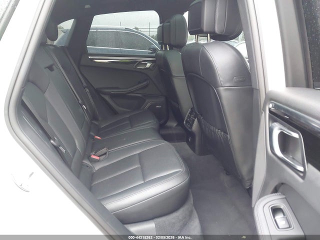 2022 PORSCHE MACAN WP1AA2A55NLB11283 Photo 7