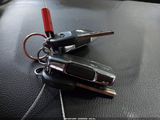 44315300 :رقم المزاد ، 1GCGTDEN0N1330482 vin ، 2022 Chevrolet Colorado 4wd  Short Box Z71 مزاد بيع
