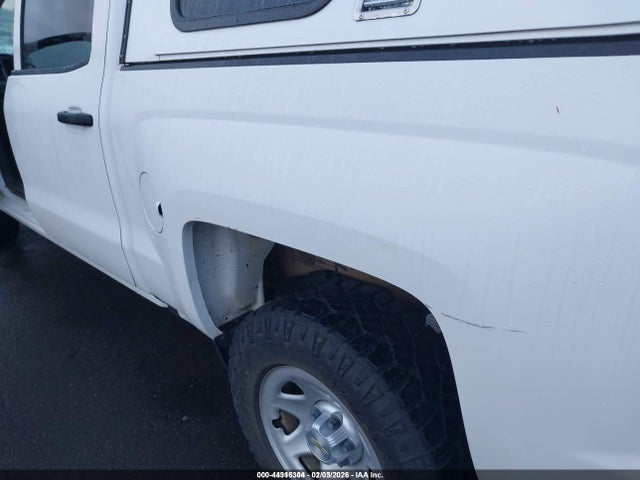 3GCUKNEH8JG138664 Chevrolet Silverado 1500 Wt