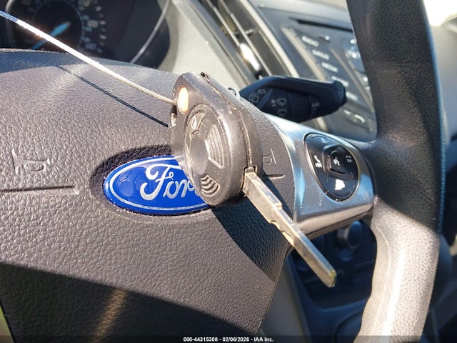 1FMCU0GX7FUB24803 Ford ESCAPE SE