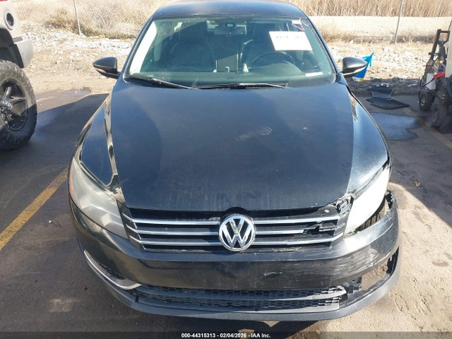 2012 Volkswagen Passat 2.5l Se მანქანა იყიდება აუქციონზე, vin: 1VWBH7A38CC093028, აუქციონის ნომერი: 44315313