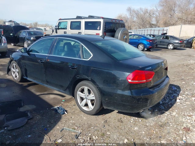 2012 Volkswagen Passat 2.5l Se მანქანა იყიდება აუქციონზე, vin: 1VWBH7A38CC093028, აუქციონის ნომერი: 44315313