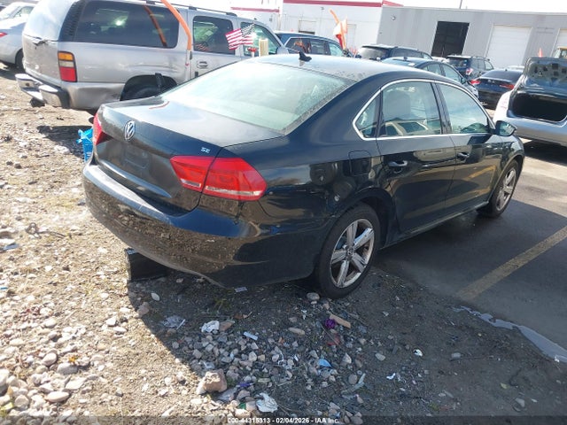 2012 Volkswagen Passat 2.5l Se მანქანა იყიდება აუქციონზე, vin: 1VWBH7A38CC093028, აუქციონის ნომერი: 44315313