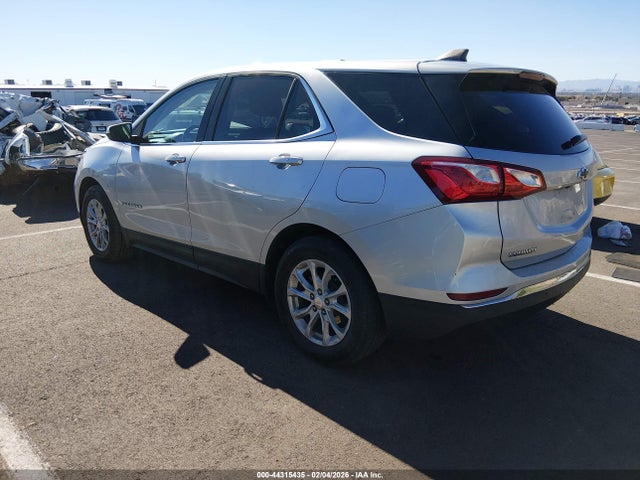 3GNAXKEV3KS530451 Chevrolet EQUINOX LT