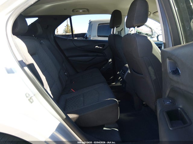 3GNAXKEV3KS530451 Chevrolet EQUINOX LT