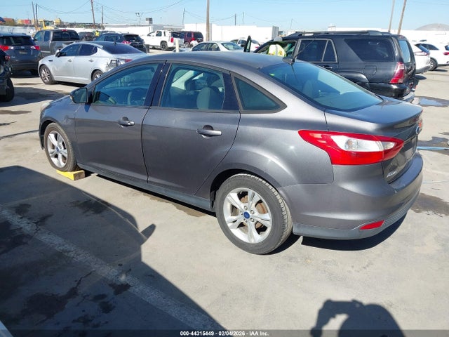 Ford FOCUS SE 2014 1FADP3F25EL332275 Image 3