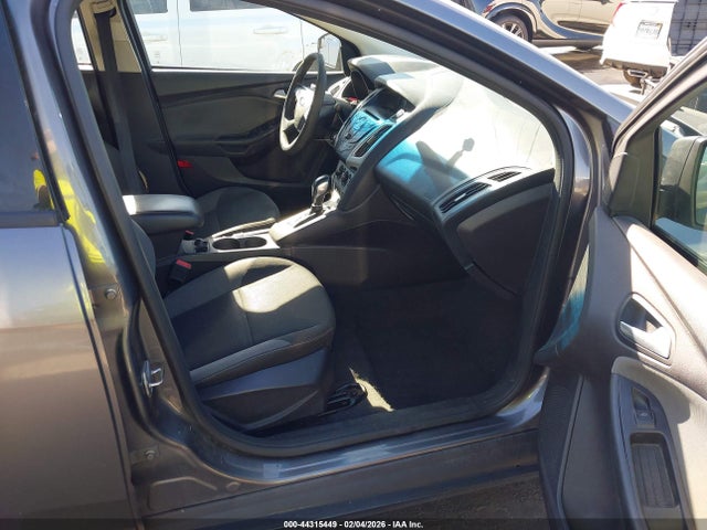 Ford FOCUS SE 2014 1FADP3F25EL332275 Image 5