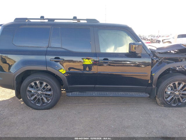 Toyota Land Cruiser 2026 JTEABFAJ6TK050706 Image 12