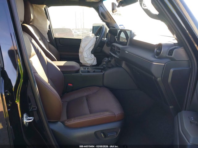 Toyota Land Cruiser 2026 JTEABFAJ6TK050706 Image 5
