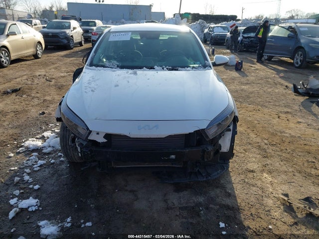 3KPF24AD7RE696132 KIA Forte Lxs