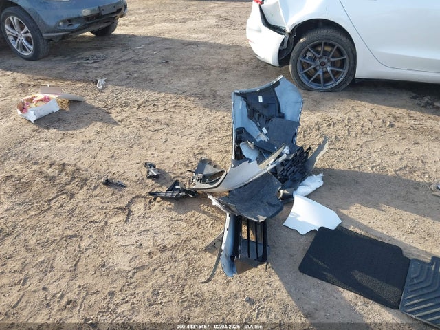 3KPF24AD7RE696132 KIA Forte Lxs