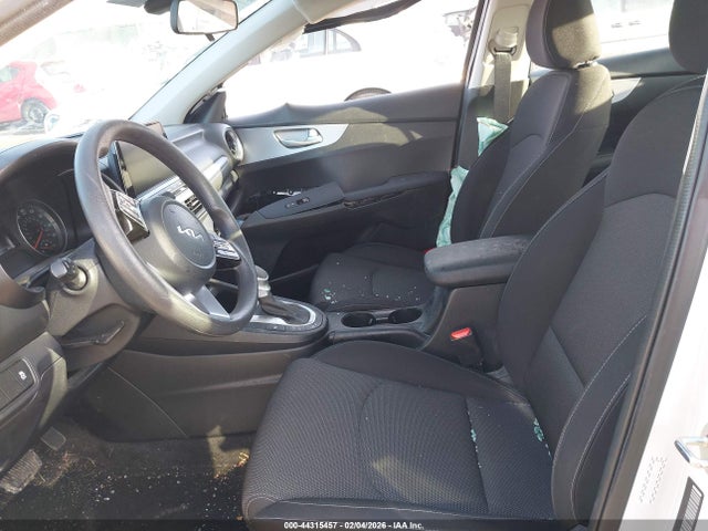 3KPF24AD7RE696132 KIA Forte Lxs