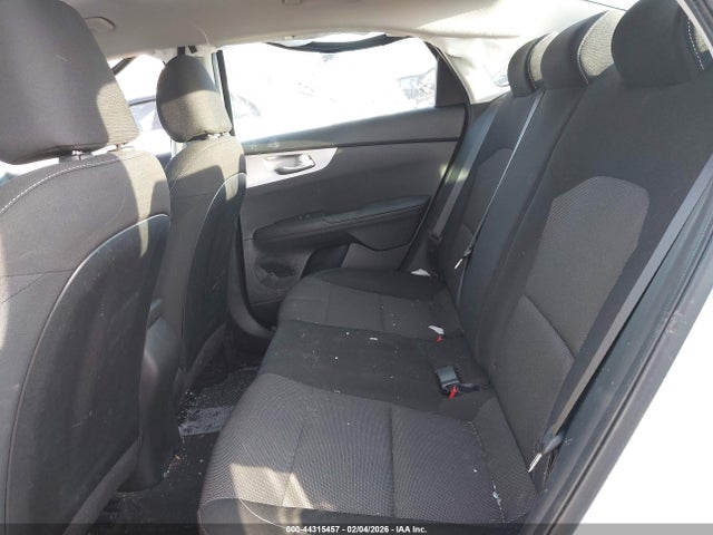 3KPF24AD7RE696132 KIA Forte Lxs