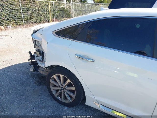 Aukcja sprzedaży 2016 Hyundai Sonata Limited, vin: 5NPE34AF5GH381641, numer aukcji: 44315475