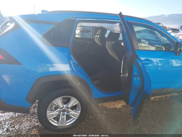 2021 TOYOTA RAV4 HYBRID 2T3MWRFV6MW111631 Photo 7