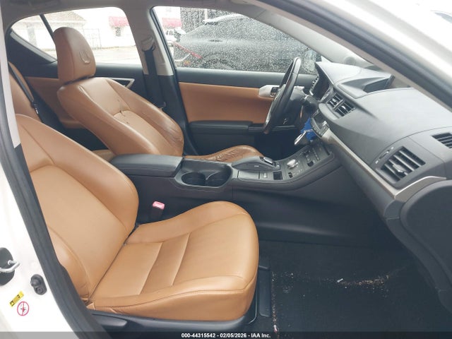 Продаж на аукціоні авто 2011 Lexus Ct 200h Premium, vin: JTHKD5BH4B2043842, номер лоту: 44315542