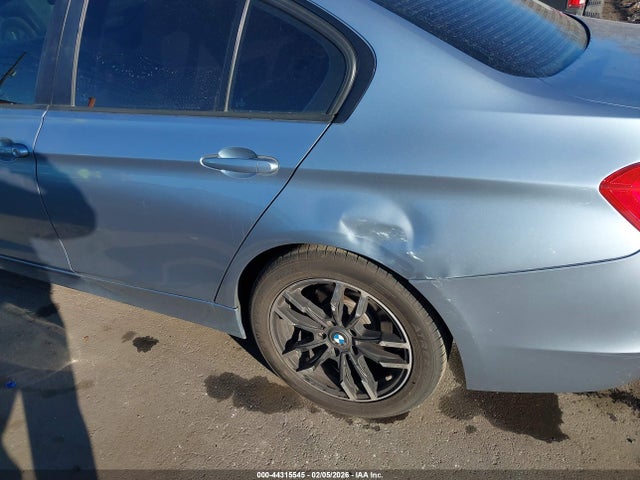 44315545 :رقم المزاد ، WBA3C3C59DF982866 vin ، 2013 Bmw 320i Xdrive مزاد بيع
