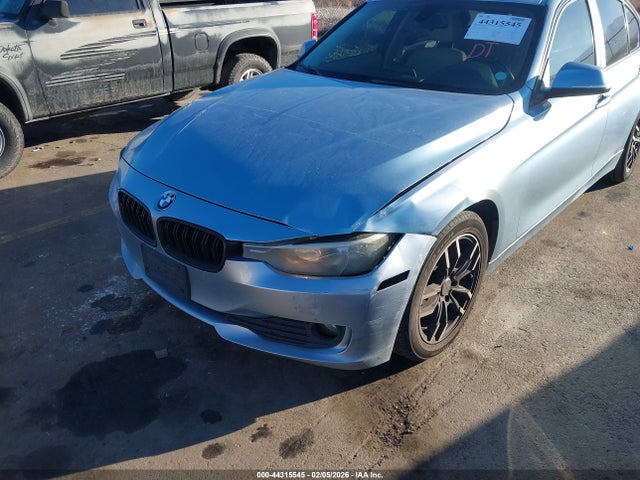 2013 BMW 320I WBA3C3C59DF982866 Photo 5