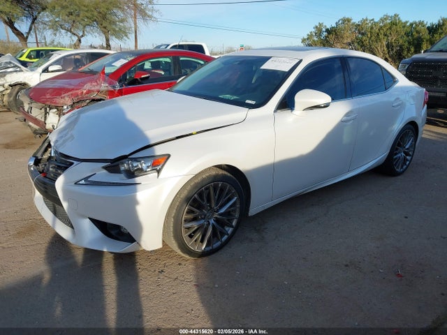 2016 LEXUS IS 200T JTHBA1D2XG5009209 Photo 1