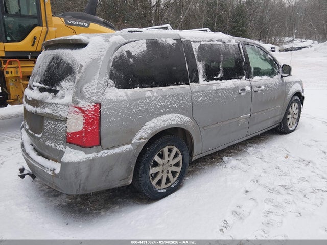 2014 Chrysler Town & Country Touring მანქანა იყიდება აუქციონზე, vin: 2C4RC1BG1ER446332, აუქციონის ნომერი: 44315624