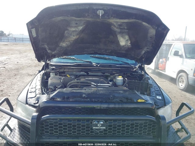 2015 RAM 2500 3C6UR5DJ3FG510491 Photo 9