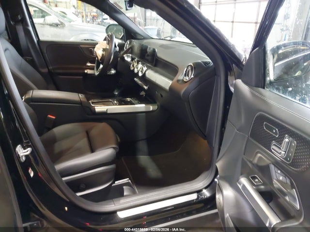 W1N4M4HB7TW443047 Mercedes-Benz Glb 250 4matic