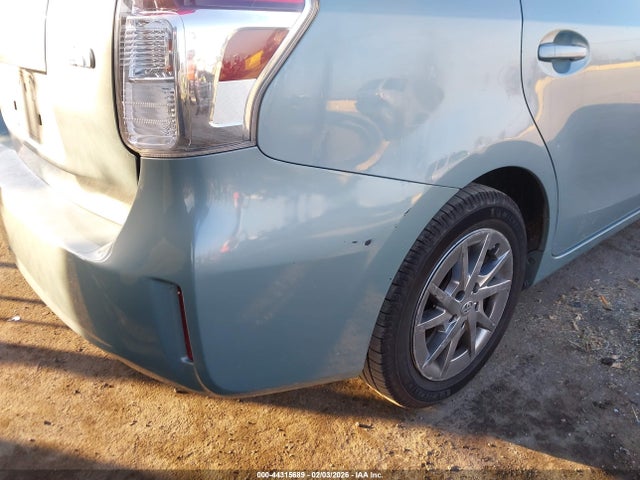 JTDZN3EU5HJ070105 Toyota Prius V Two