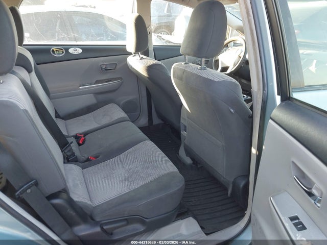 JTDZN3EU5HJ070105 Toyota Prius V Two