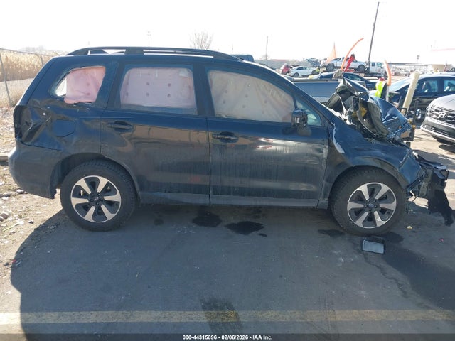 JF2SJABC7JH566468 Subaru Forester 2.5i