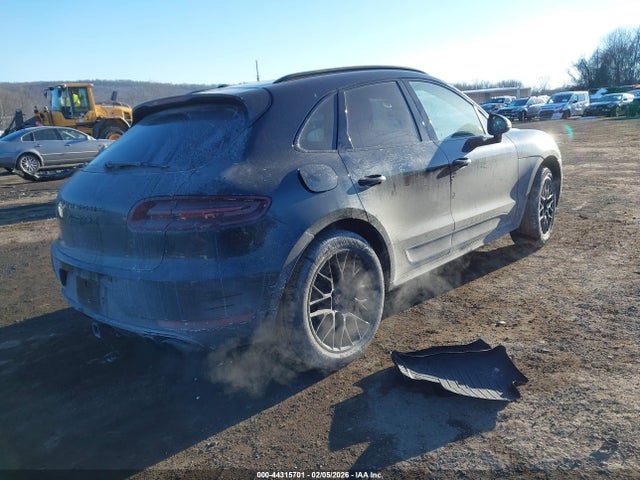 2018 PORSCHE MACAN WP1AG2A53JLB65075 Photo 3