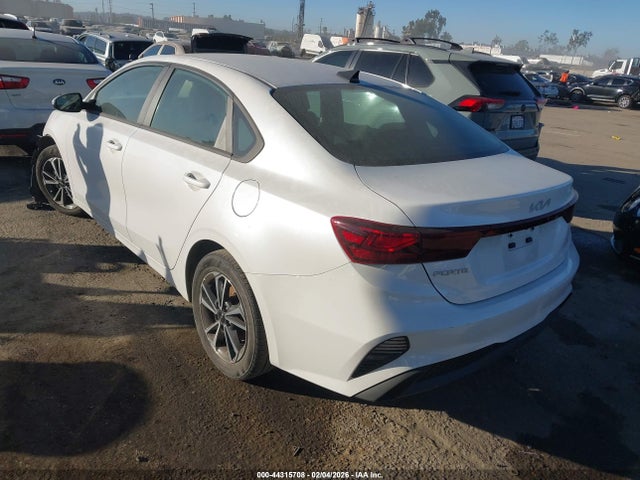 44315708 :رقم المزاد ، 3KPF24AD4RE732309 vin ، 2024 Kia Forte Lxs مزاد بيع