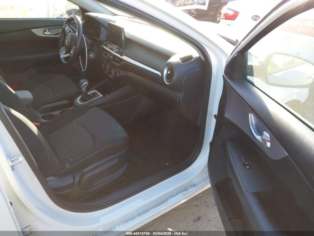 44315708 :رقم المزاد ، 3KPF24AD4RE732309 vin ، 2024 Kia Forte Lxs مزاد بيع