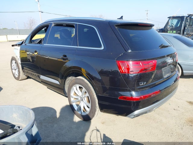 2019 AUDI Q7 WA1LAAF78KD013573 Photo 2