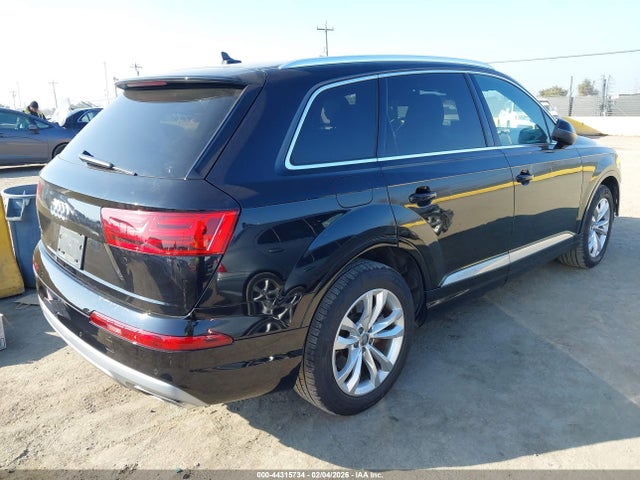 2019 AUDI Q7 WA1LAAF78KD013573 Photo 3