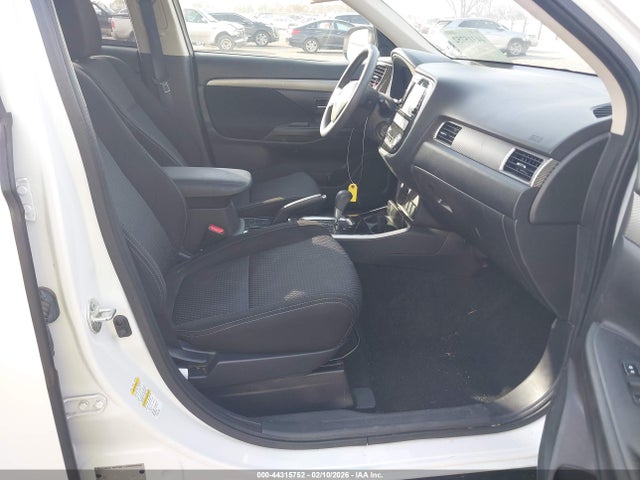 2018 MITSUBISHI OUTLANDER JA4AD2A36JZ010004 Photo 4