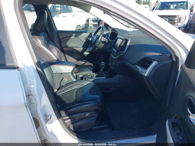 Jeep Cherokee Trailhawk 4x4 2017 1C4PJMBBXHD225077 Image 5
