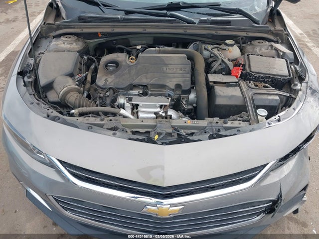 1G1ZD5ST9JF248240 Chevrolet MALIBU LT