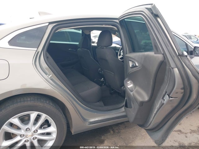 1G1ZD5ST9JF248240 Chevrolet MALIBU LT