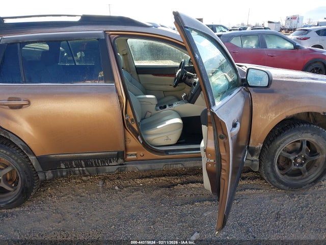 44315824 :رقم المزاد ، 4S4BRBLCXB3440045 vin ، 2011 Subaru Outback 2.5i Limited مزاد بيع