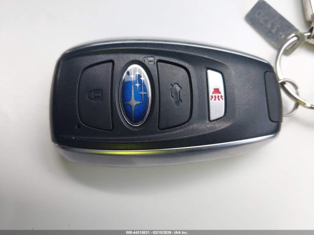 4S4WMASD6R3427033 Subaru Ascent Limited 7-passenger